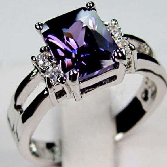 Sterling Silver Amethyst Emerald Cut Fashion Ring - Picture 11 of 11